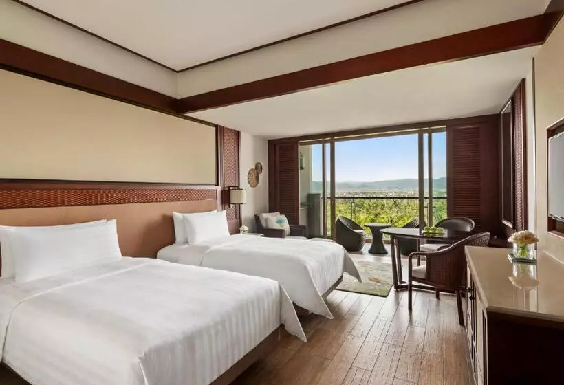 キングサイズベッドのデラックスルーム, Shangrila Sanya