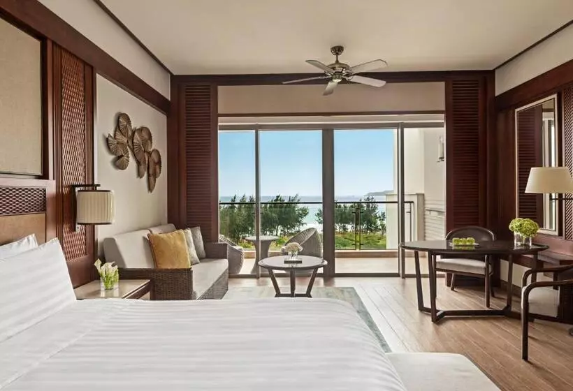 キングサイズベッドのスタンダードルーム, Shangrila Sanya