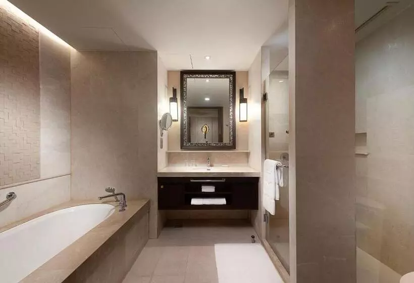 キングサイズベッドのデラックスルーム, Shangrila Sanya