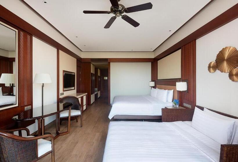 带大床的豪华间, Shangrila Sanya