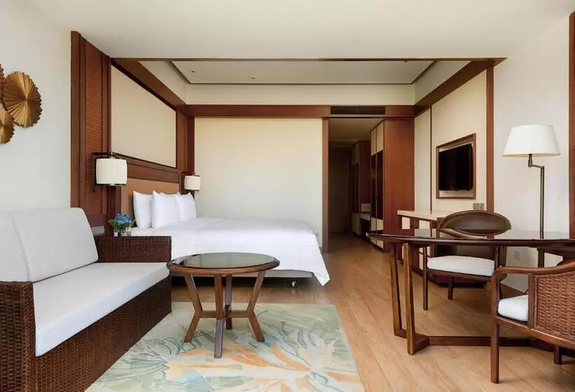 キングサイズベッドのデラックスルーム, Shangrila Sanya