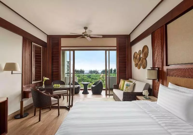 オーシャンビューのプレミアムルーム。, Shangrila Sanya