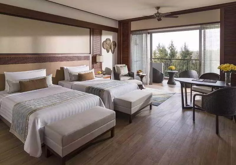 キングサイズベッドのデラックスルーム, Shangrila Sanya