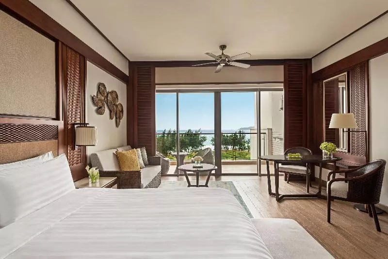 キングサイズベッドのスタンダードルーム, Shangrila Sanya