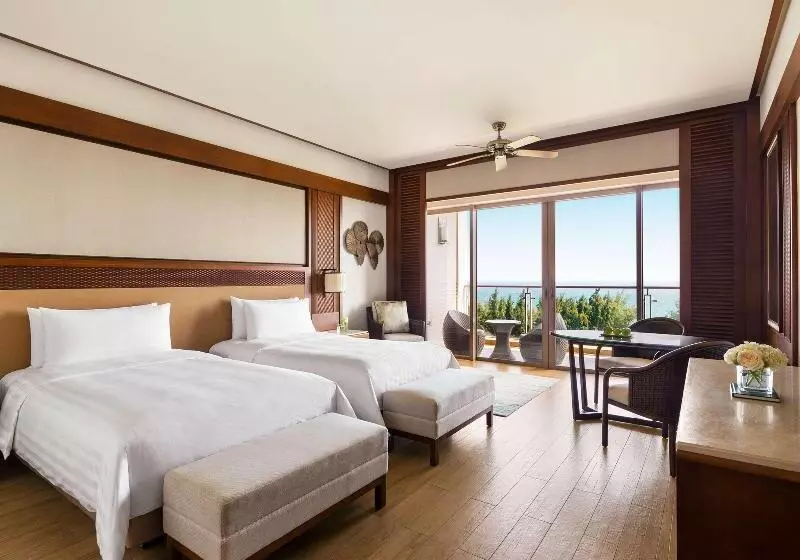 キングサイズベッドのスタンダードルーム, Shangrila Sanya