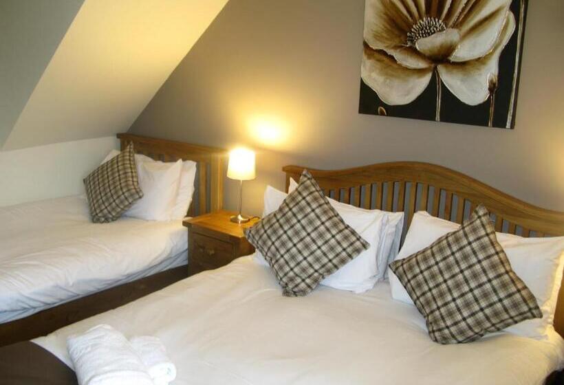 غرفة عائلية, The Chequers Inn