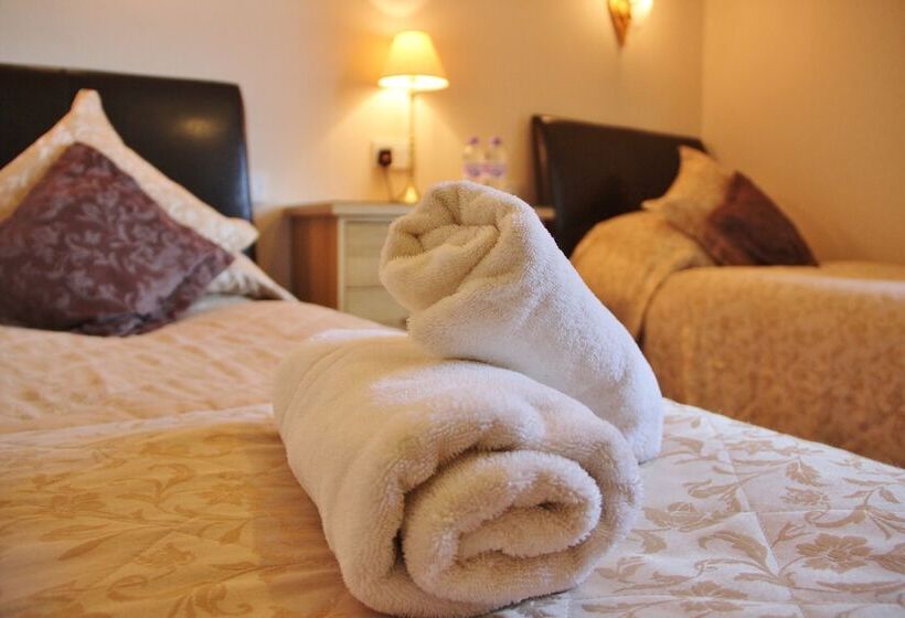 スタンダードルーム, Tigh Na Cloich