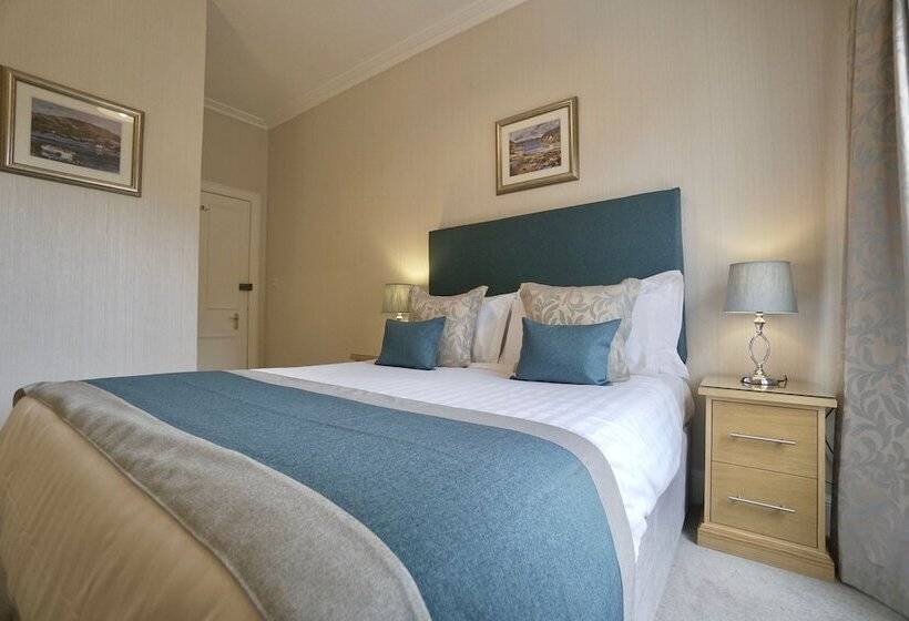 スタンダードルーム, Tigh Na Cloich