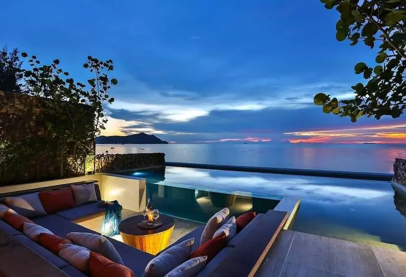 オーシャンビューの１ベッドルームビラ, U Pattaya