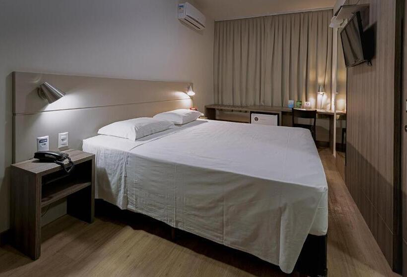 수피리어 룸, Valerim Itajai / Navegantes