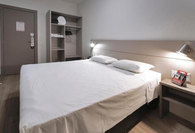 수피리어 룸, Valerim Itajai / Navegantes