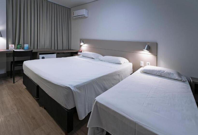 수피리어 트리플 룸, Valerim Itajai / Navegantes