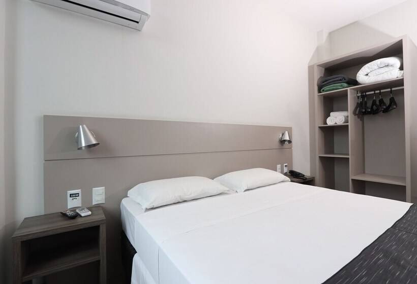 수피리어 룸, Valerim Itajai / Navegantes