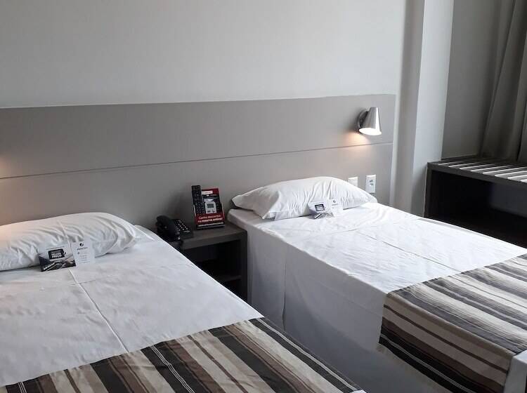 수피리어 트리플 룸, Valerim Itajai / Navegantes