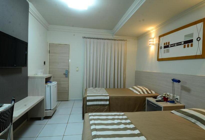 デラックストリプルルーム, Vitoria Palace