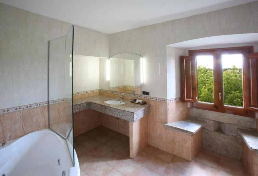 اتاق استاندارد با وان آب گرم, Mas La Casassa