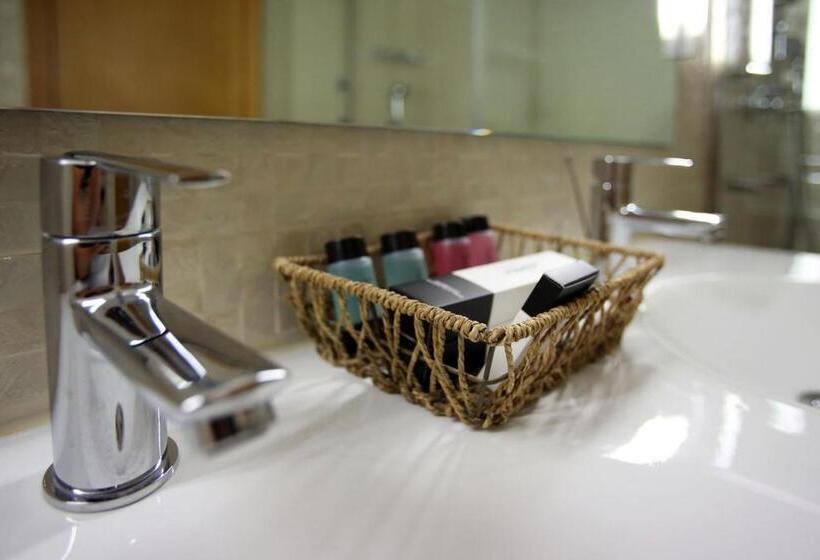 سوئیت با وان آب گرم, Mas La Casassa