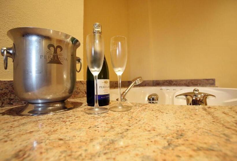 سوئیت با وان آب گرم, Mas La Casassa