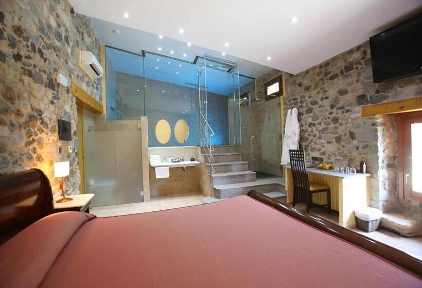 سوییت با استخر, Mas La Casassa