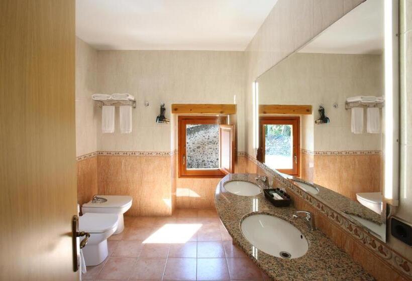 اتاق استاندارد با وان آب گرم, Mas La Casassa