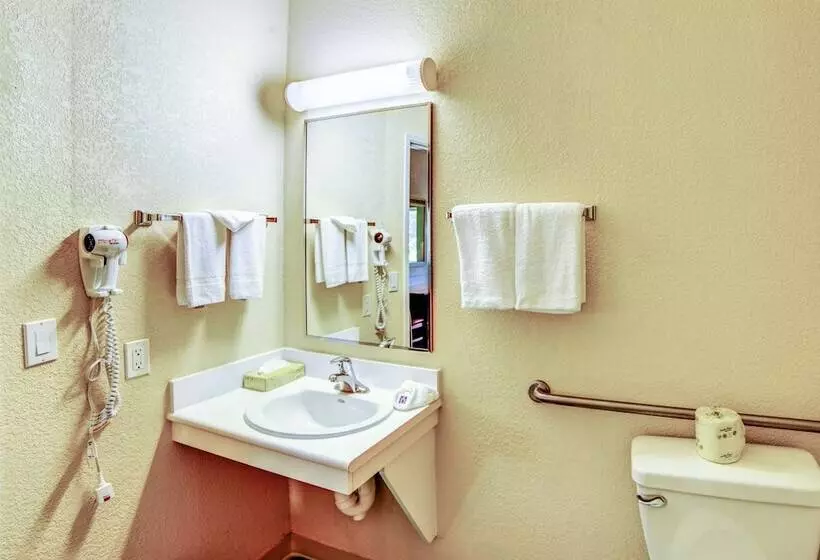 ２ダブルベッドのスタンダードルーム, Motel 6huntsville, On