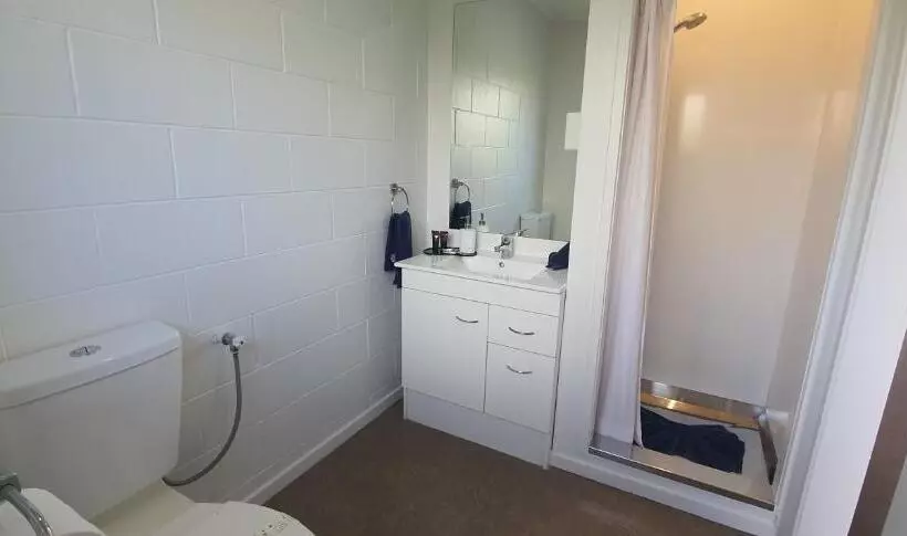 スタンダードスタジオ, Accent On Taupo Motor Lodge