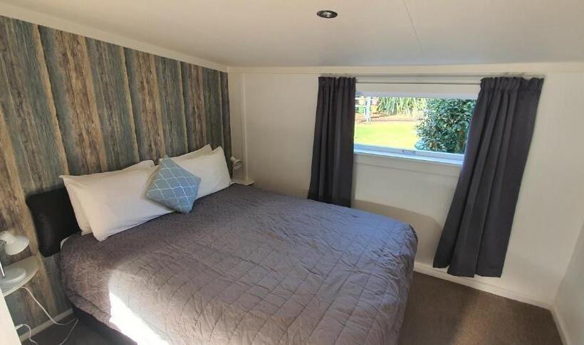 Cabin, Accent On Taupo Motor Lodge
