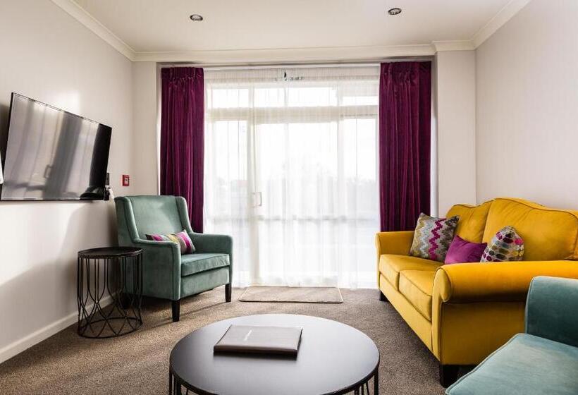 חדר סטנדרט עם מיטת קינג, Pebble Beach Motor Inn