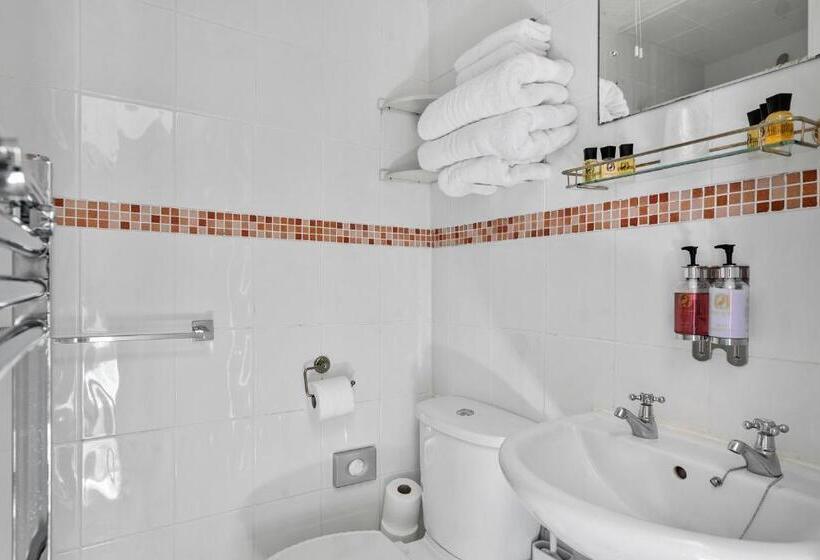 스탠다드 룸 킹사이즈 침대, The Station Guest House