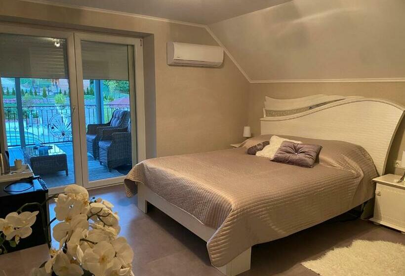 标准间带露台, Maria Vendéghaz