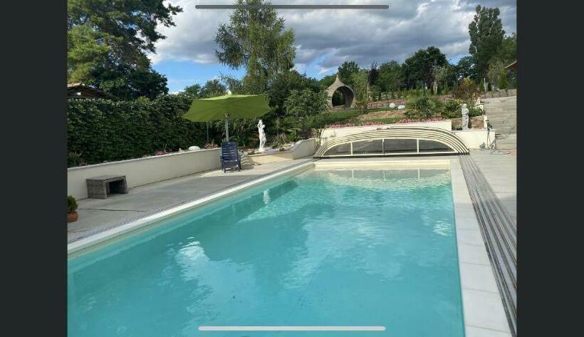 标准间带露台, Maria Vendéghaz