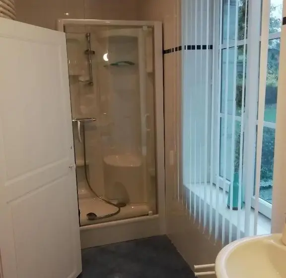 キングサイズベッドのスタンダードルーム, Chambres D Hôtes La Tuilerie