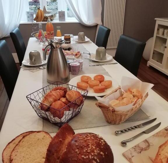 غرفة عائلية, Chambres D Hôtes La Tuilerie