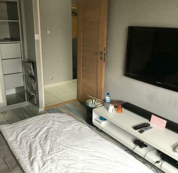 디럭스 룸, Chez Marianne