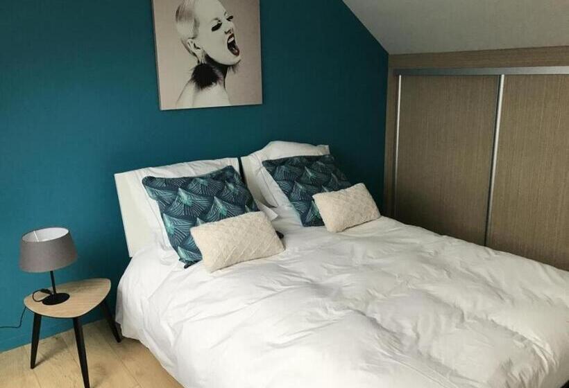 디럭스 룸, Chez Marianne