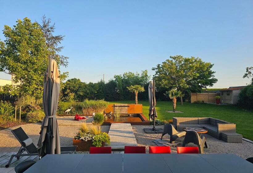 스탠다드 룸, Chez Marianne