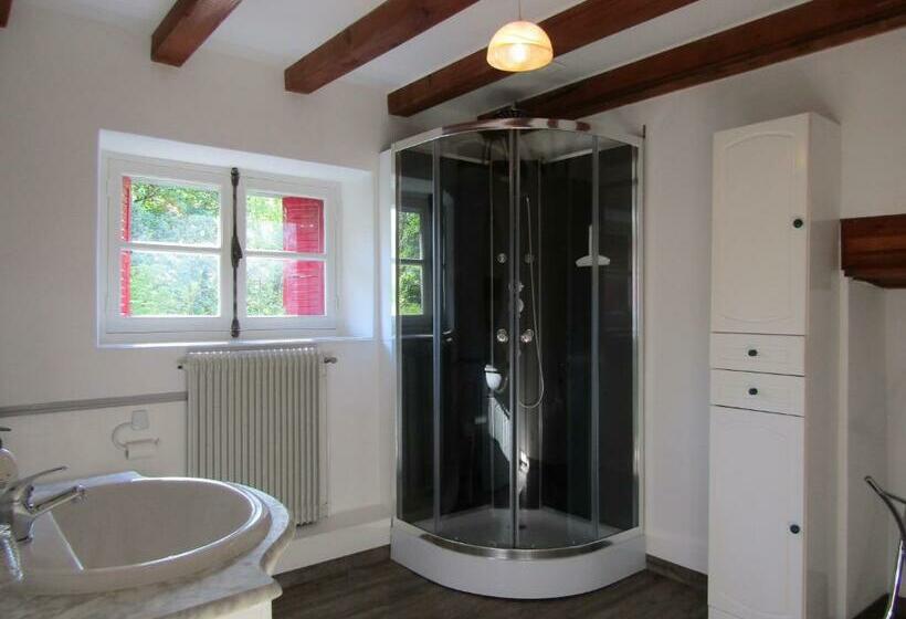 スタンダードルーム, Le Pont Du Roy