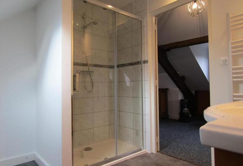 デラックスの４人部屋, Le Pont Du Roy