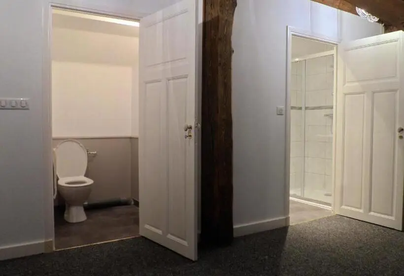 デラックスの4人部屋, Le Pont Du Roy