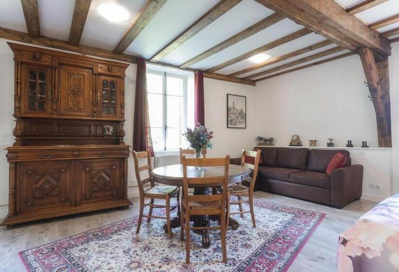 ファミリールーム, Le Pont Du Roy