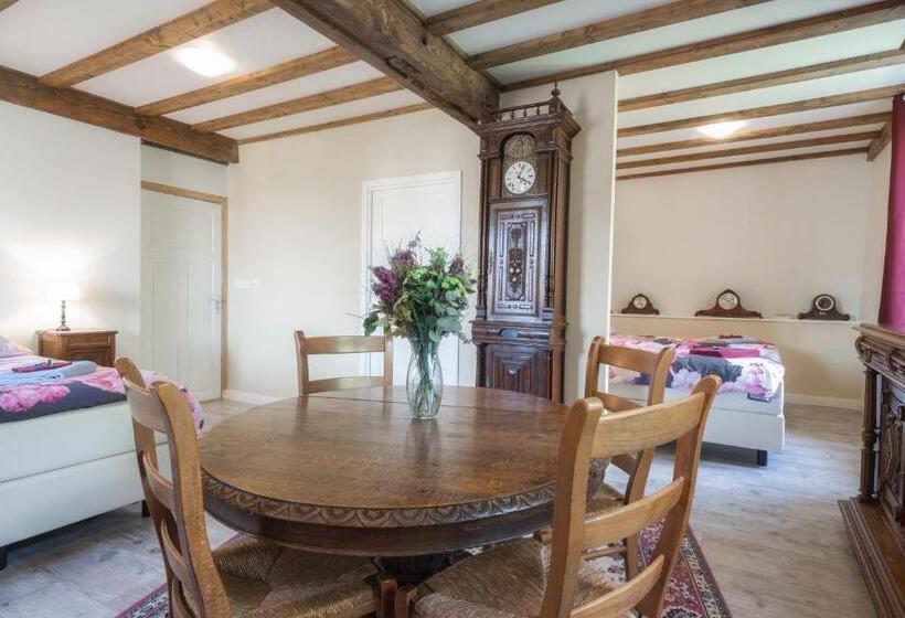 ファミリールーム, Le Pont Du Roy