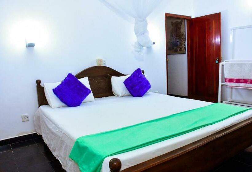 スタンダードルーム, Mali Guest House