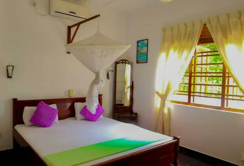 デラックスルーム, Mali Guest House