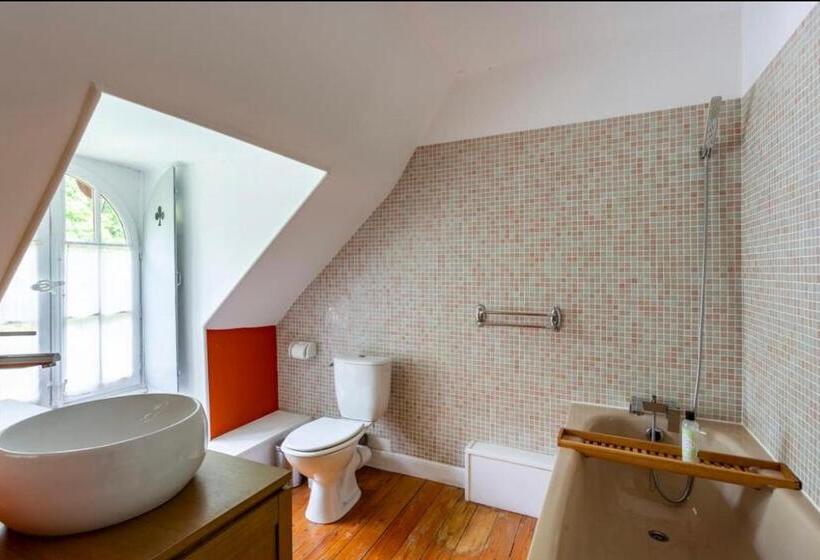 １ベッドルームハウス, Parc De Lesseps