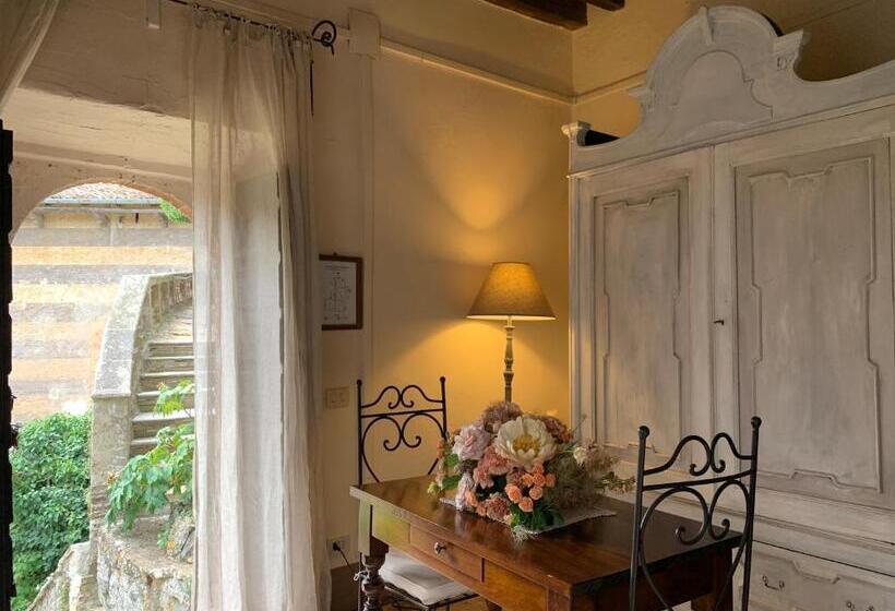 スイート, Torre Del Barbagianni   Castello Di Gropparello