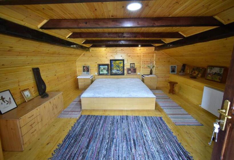 Номер Стандарт с Балконом, Casa Traditionala Ardeleana