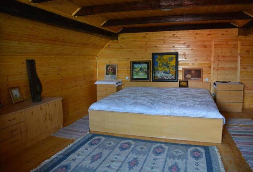Номер Стандарт с Балконом, Casa Traditionala Ardeleana