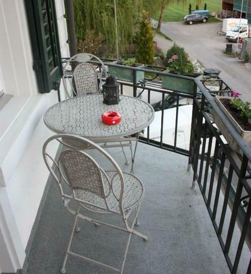 غرفة قياسية مزوَّدة بشُرفة, B&b Stirnimann