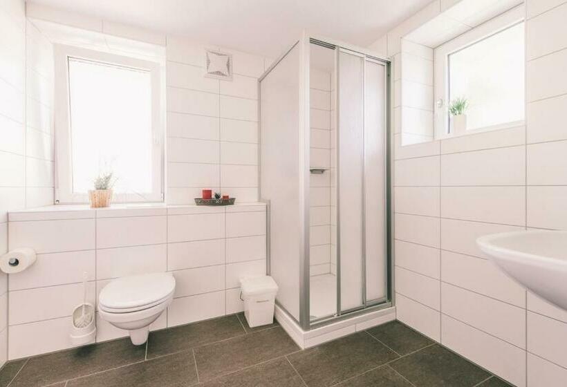 스탠다드 룸, Karlingerhaus