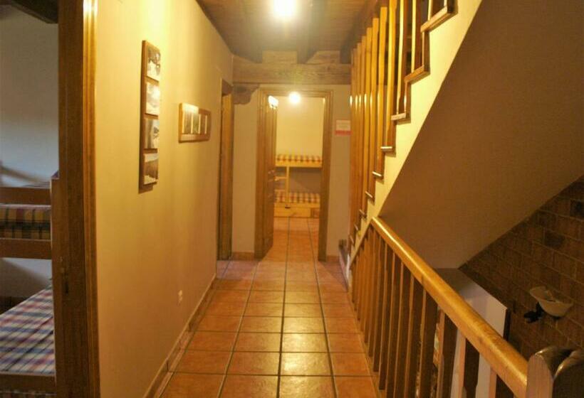 اتاق استاندارد با چشمانداز کوهستان, Albergue La Torre